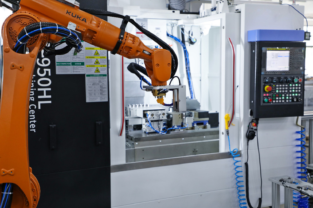 Digital Era Advances, Electronic equipment Reshape the Future of Life and Industry